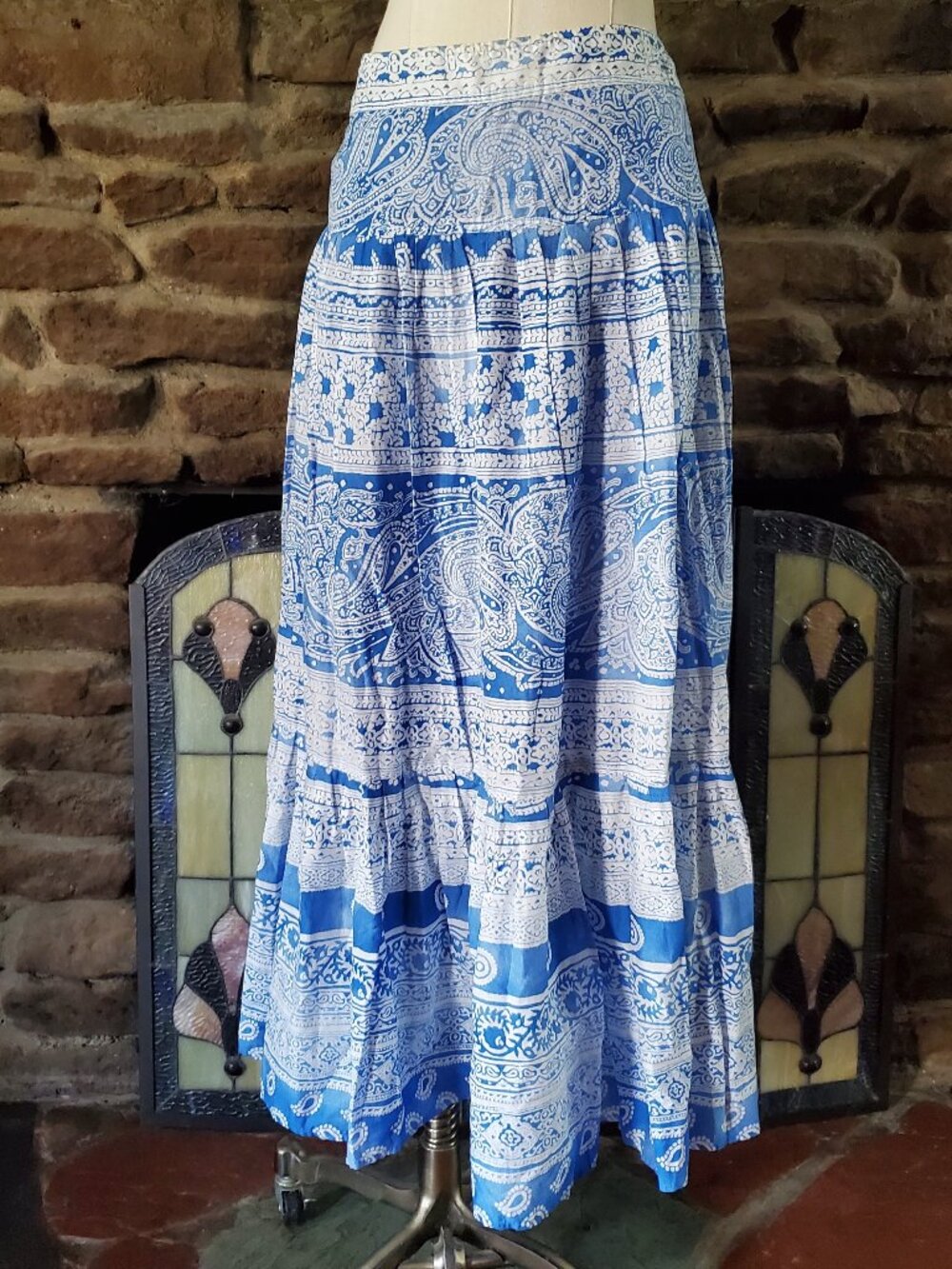 Jones New York Sport Cotton Maxi Skirt Size 8 Blue Paisley Tiered Lagenlook Long - Picture 4 of 10